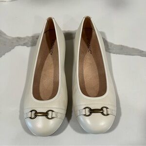 Vionic women's Delanie ballet flats size 8 beige shoes cottage core business‎